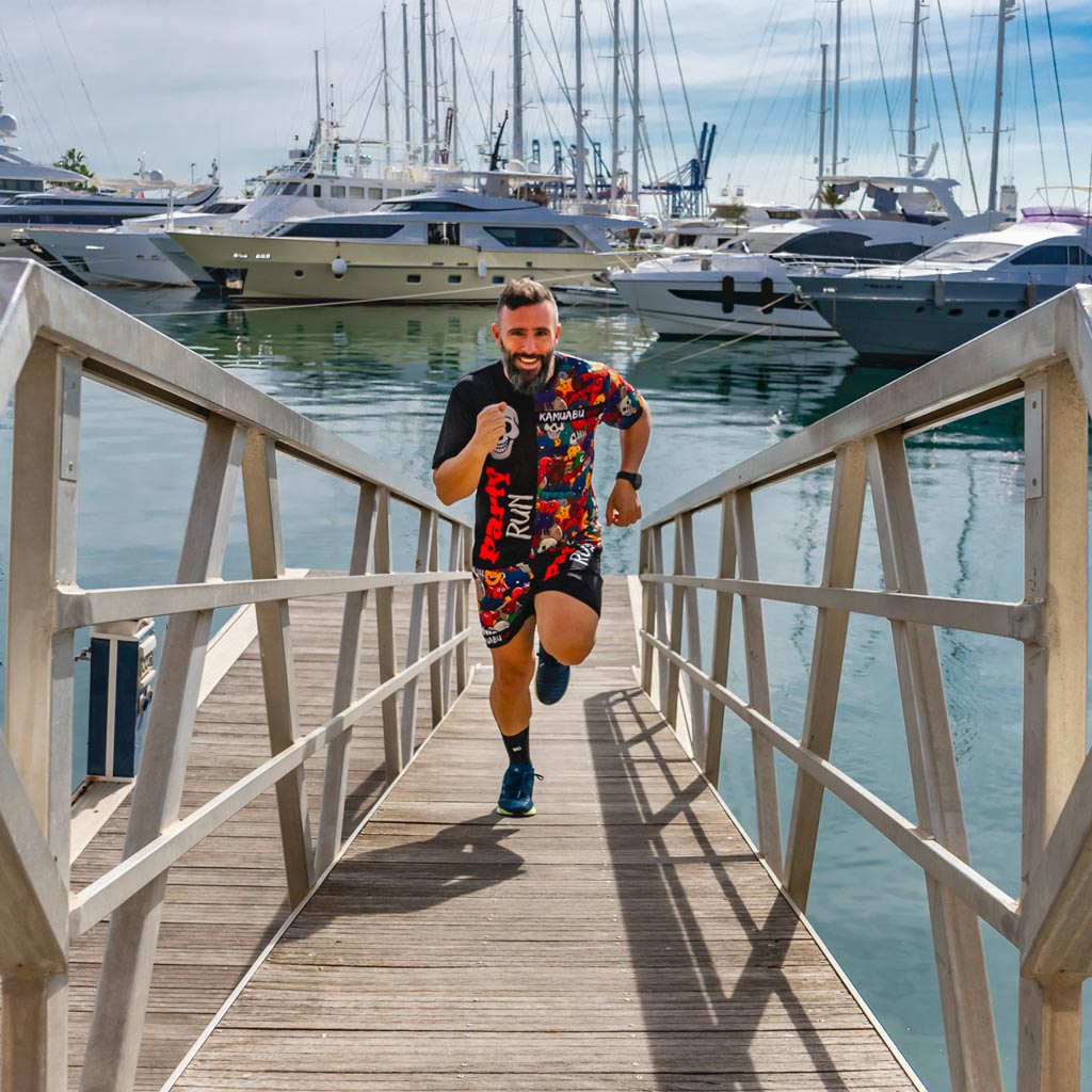 CAMISETA RUNNING #PARTYRUN - 90gr