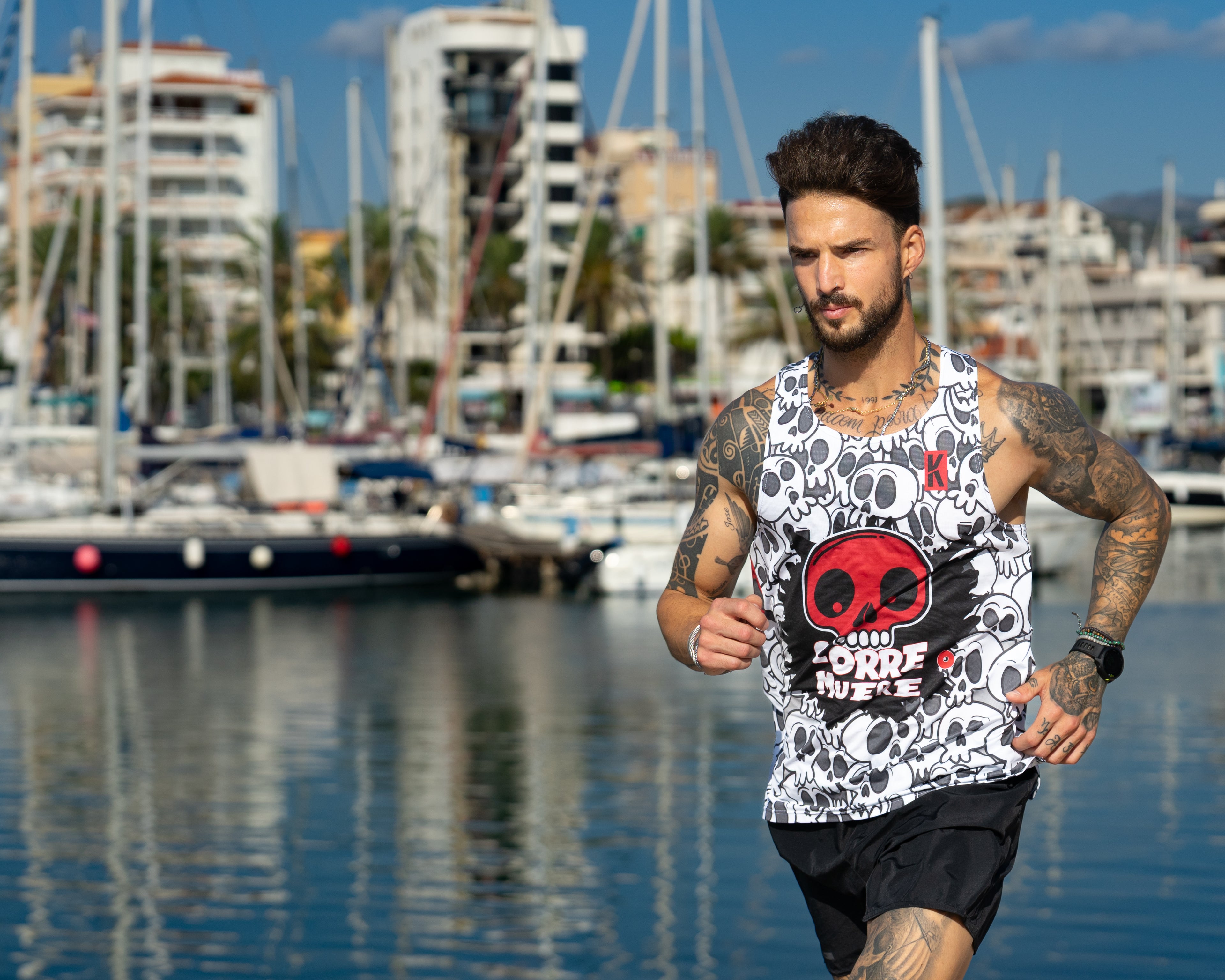 Camiseta CORRE O MUERE de running ADULTO - (TIRANTES) transpirable
