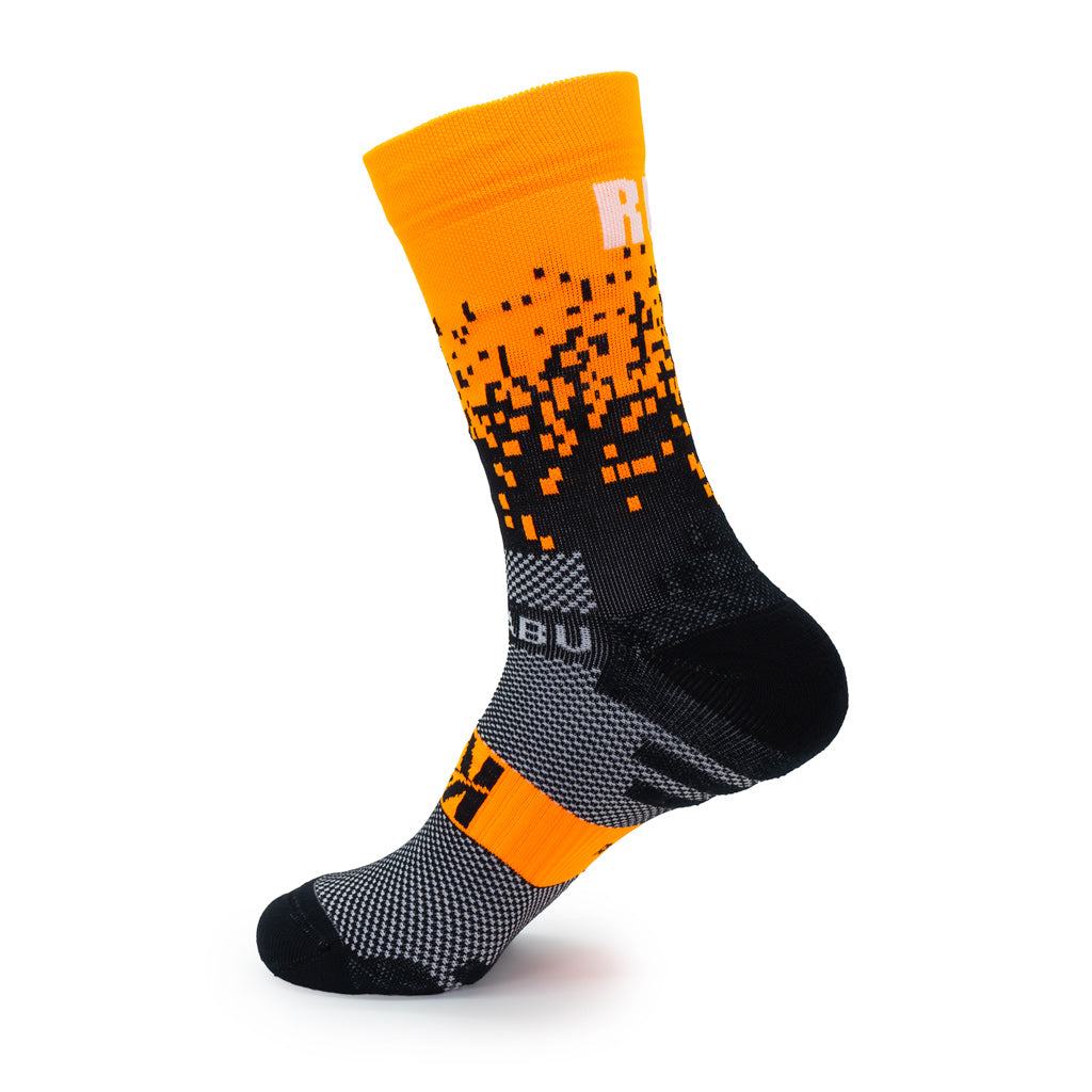 CALCETINES "PIXEL 2.0" CAÑA DE 2 HILOS de Running - unisex - color NARANJA FLÚOR