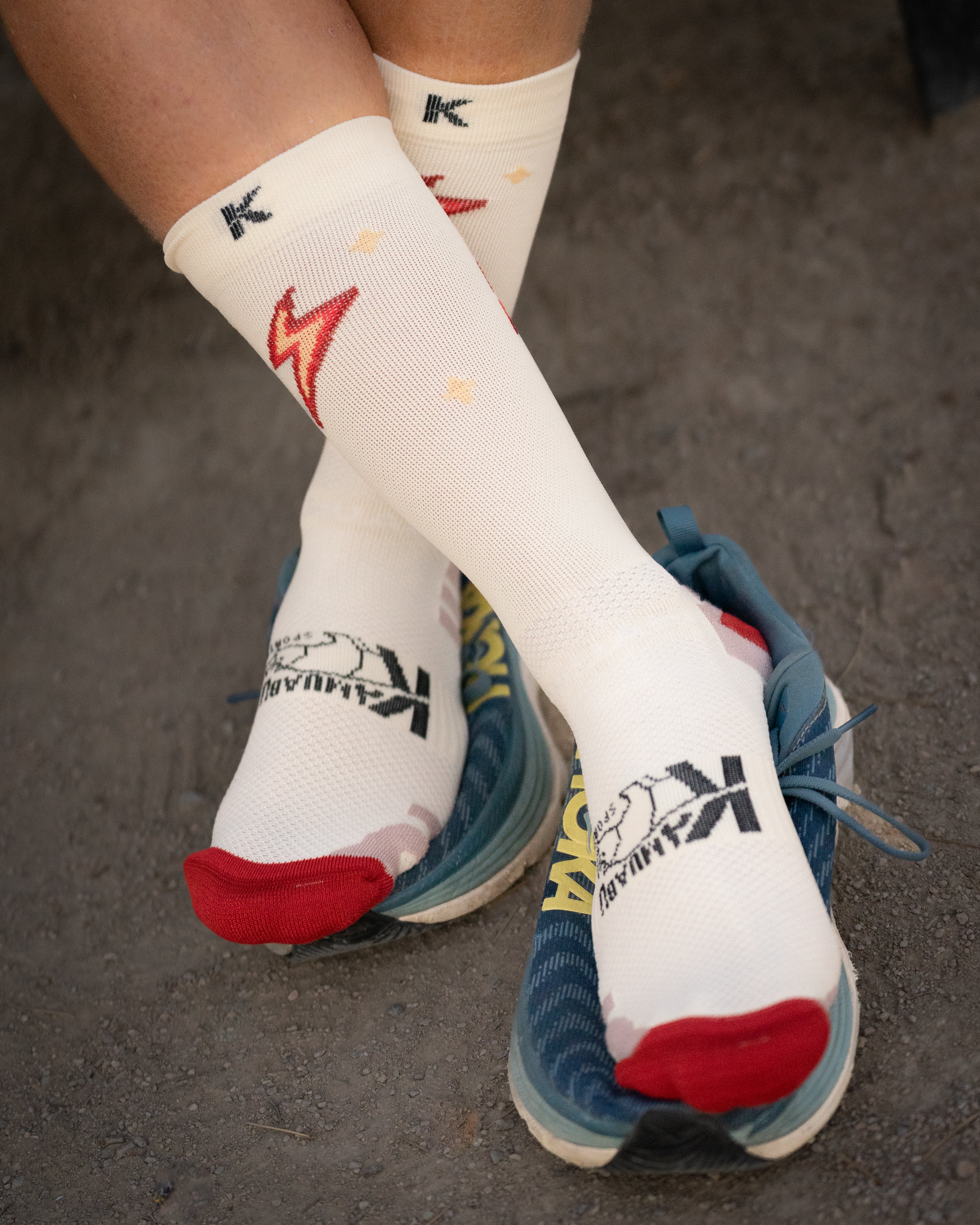 CALCETINES "POWER FLOWER" de RUNNING (CREMA)