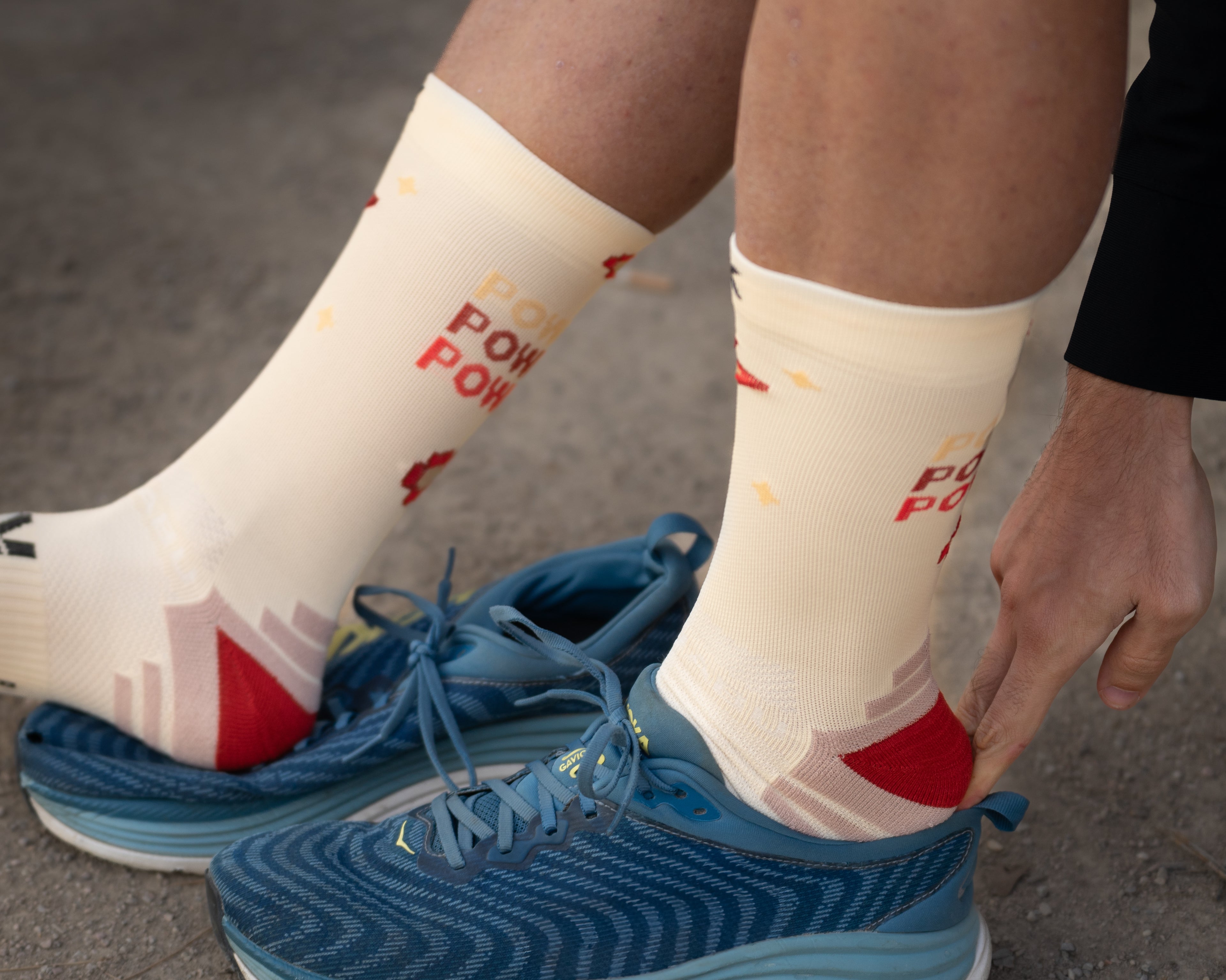 CALCETINES "POWER FLOWER" de RUNNING (CREMA)