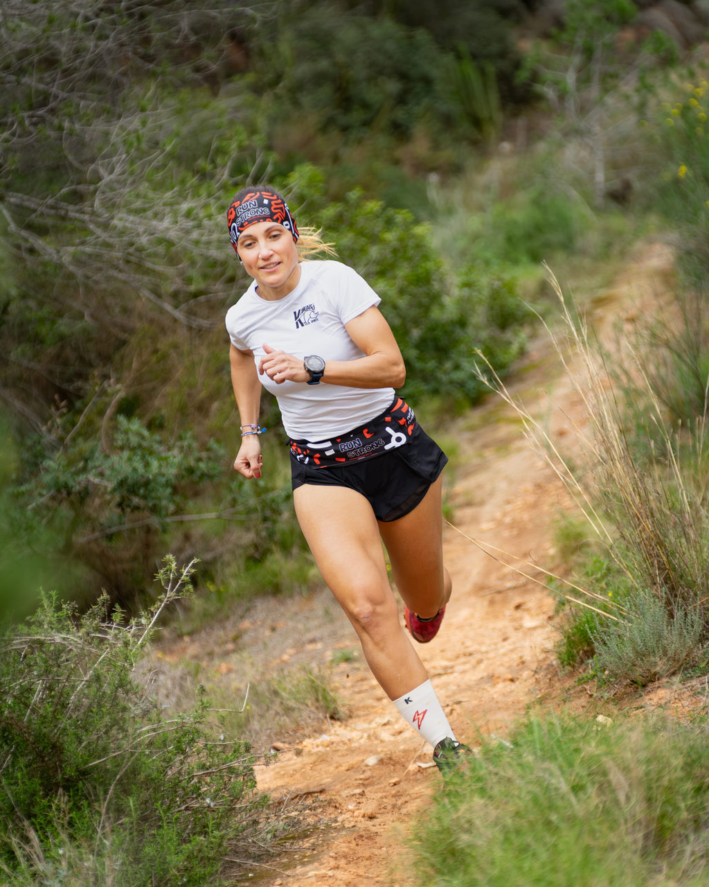 CINTURÓN RUNNING RUN STRONG - BELT TRAIL - Ultraligero y Reversible