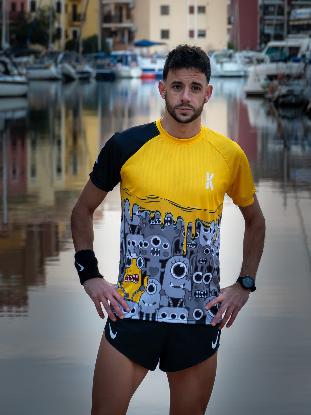 Camiseta MONSTRUOS BITURBICOS de running ADULTO